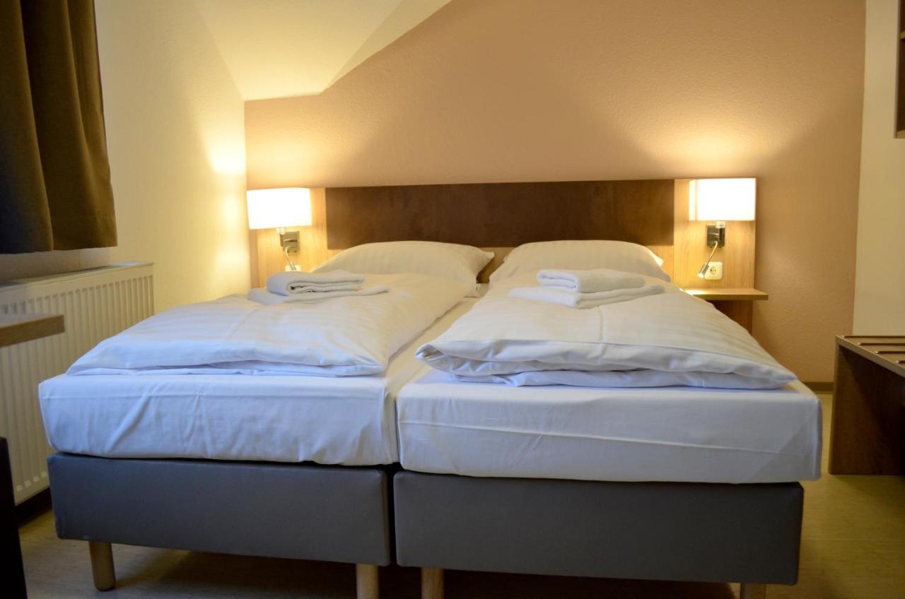 Barsbuttel Hana Aparthotel מראה חיצוני תמונה