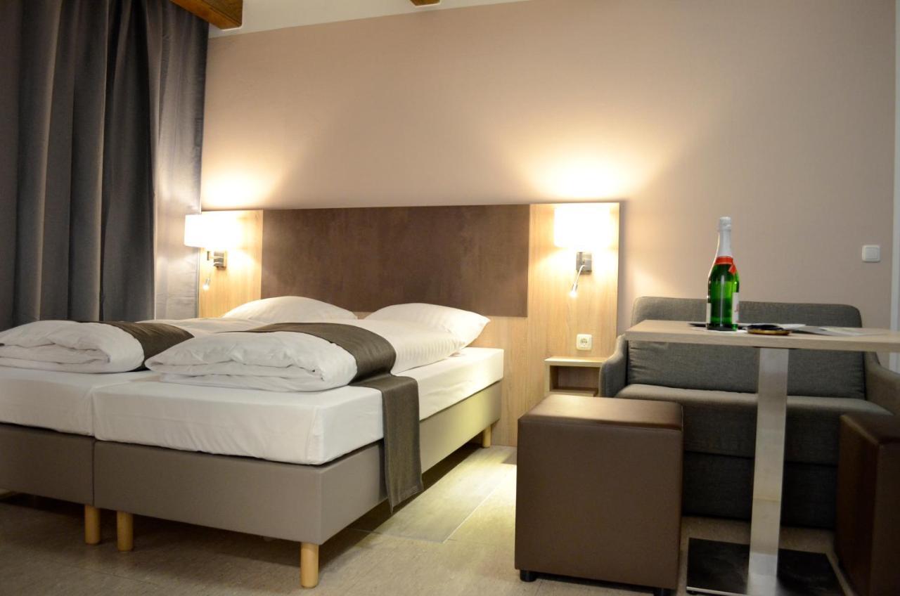 Barsbuttel Hana Aparthotel מראה חיצוני תמונה